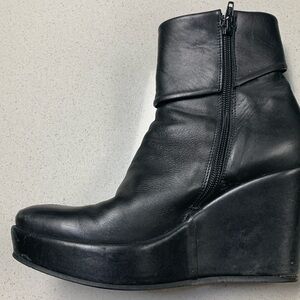 Cordani platform bootie